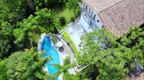 Hermosa casa de campo en montaña