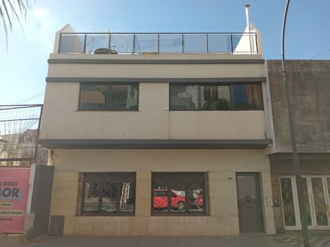 Anuncio de Airbnb popular: Exclusive Apartment 4 Caseros en Córdoba
