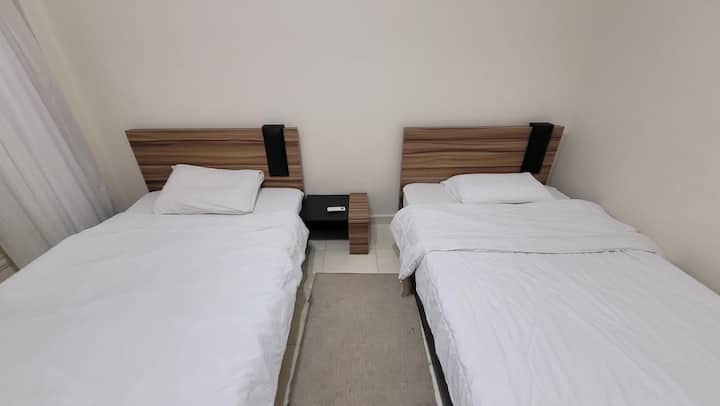 غرفة النوم 2