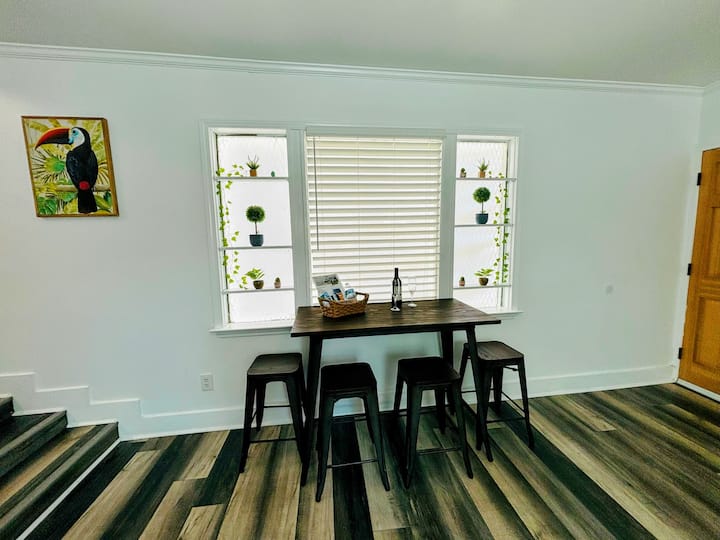 Newly Renovated One Bedroom Home - Pensacola, FL