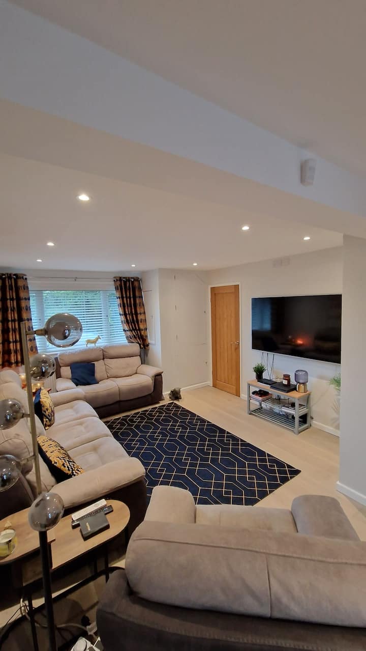 Fantastic House - Chester