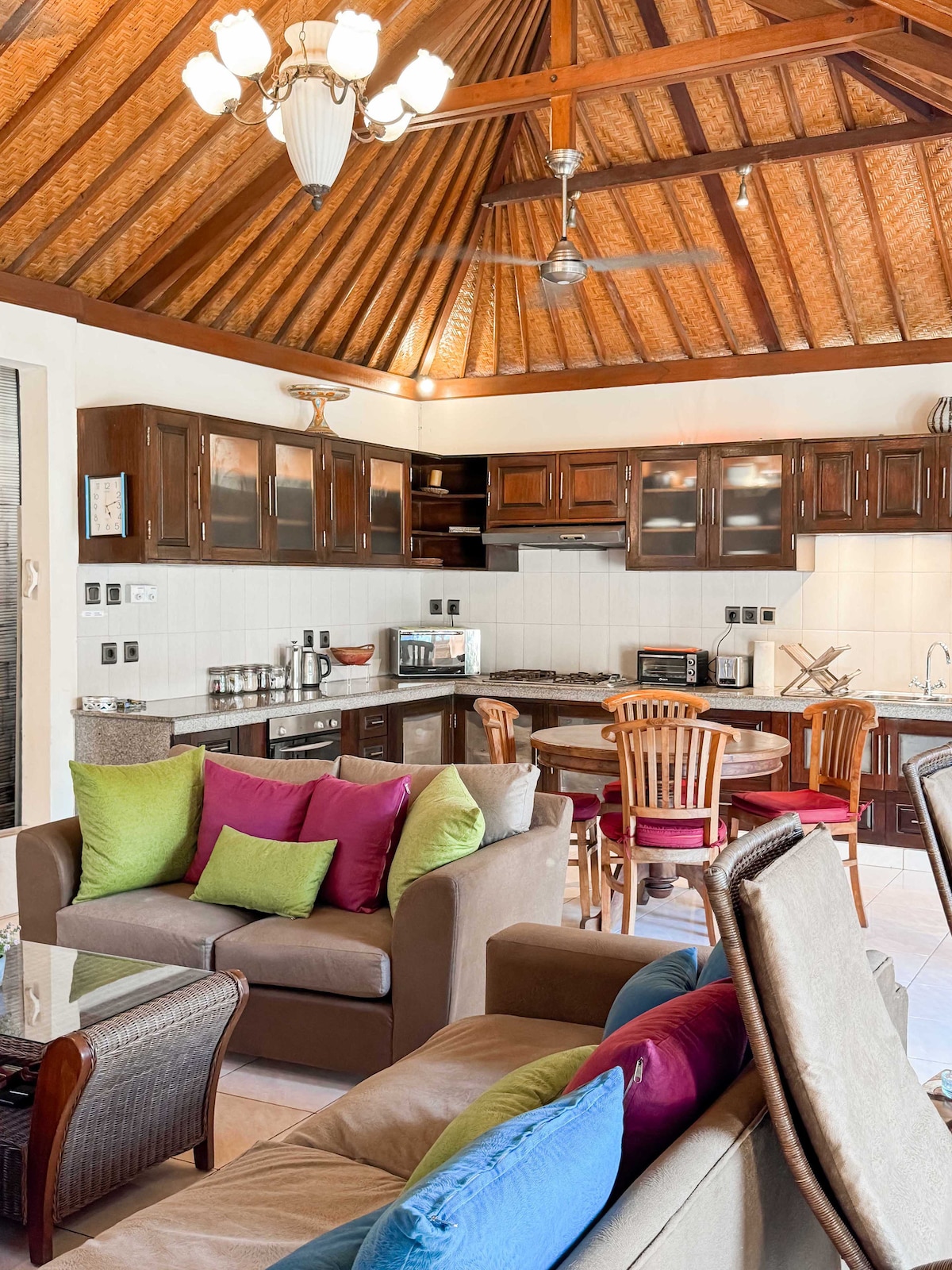 Villa in Ubud · 2 bedrooms · 3 beds · 2 private baths, порівнянний Airbnb