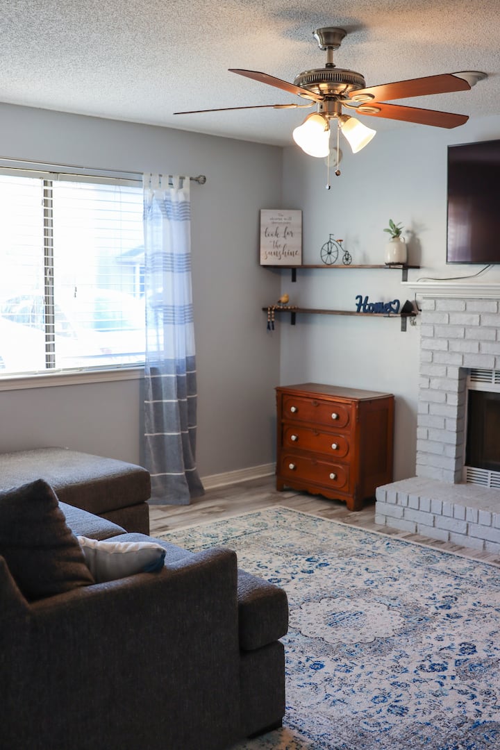 The Chic Cottage - Pensacola, FL