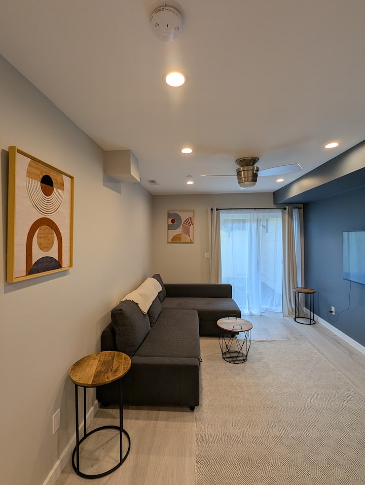 Newly Remodeled Condo With Easy Public Transport - San Francisco, CA