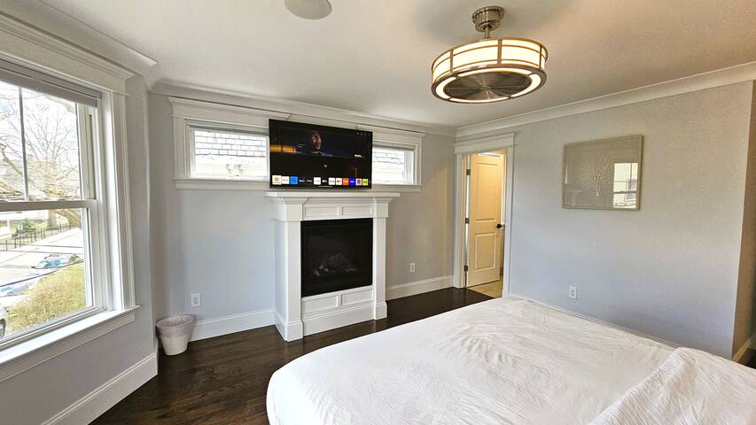 New Build XL Modern Home/UMass/Walk2TeneanBeach gallery image 5