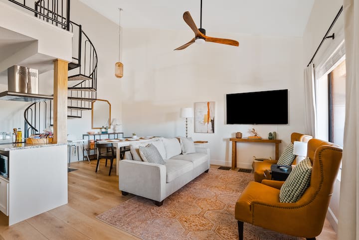Superstition Mtn Views, Heated Pool, 2bd + Loft - Apache Junction, AZ