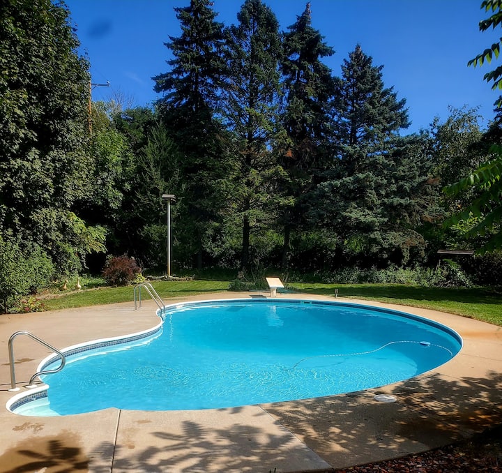 Nautical Splash Pad Houses for Rent in Racine, Wisconsin, United