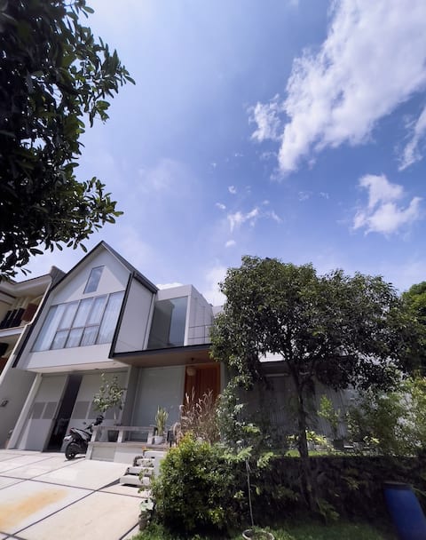 Villa Syariah Bandung Banget Private Pool