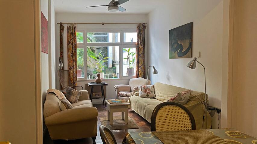 Leme/Copacabana 02 Bedrooms 1 min from the beach gallery image 4