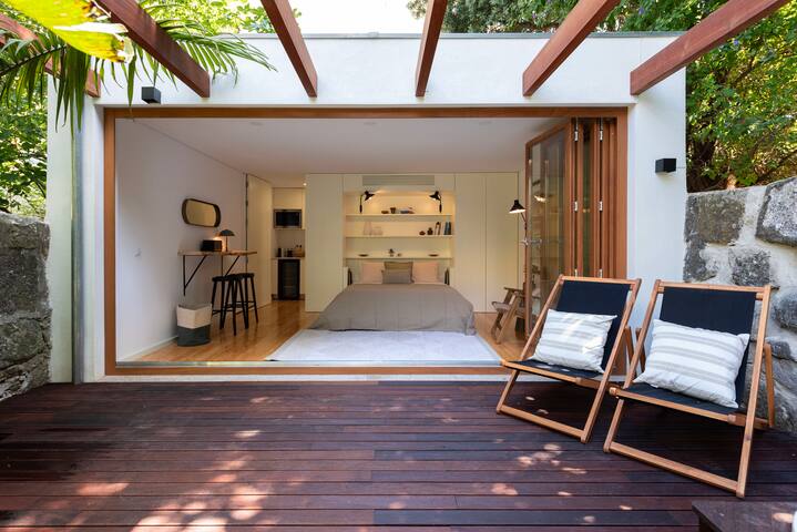 BmyGuest-The Marquis Luxury Garden Apartment (N76) gallery image 2