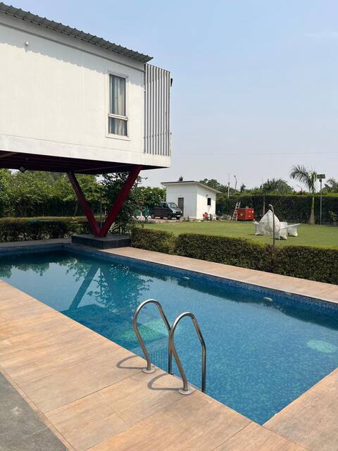 Noida's No.1 Farmstay! Pool! Music! Bonfire