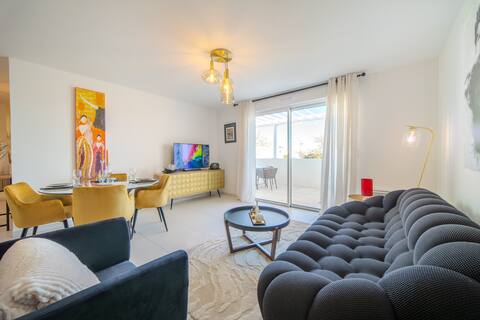 Le Square d'Evan – Luxury Flat – Air conditioning