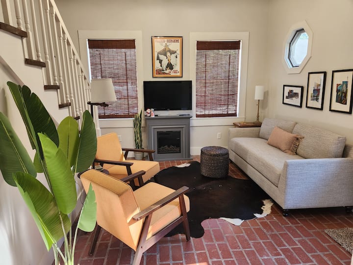 Nila Carriage House - New Iberia, LA