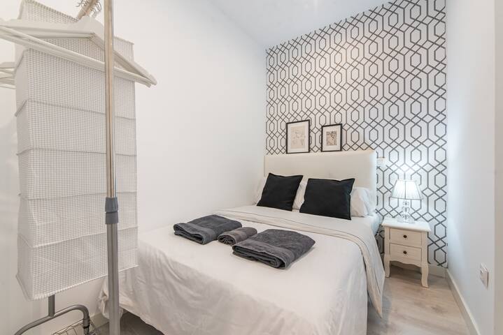 Temporary accommodation next to Plaza Mayor gallery image 5