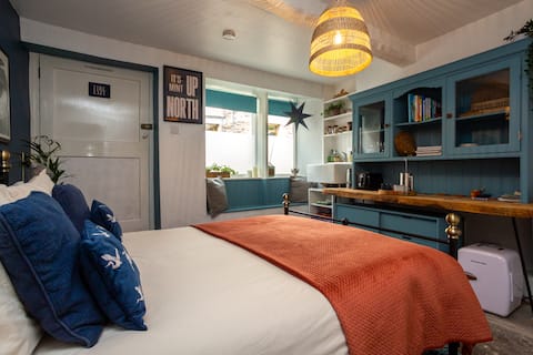 Top Airbnb: Cosy Character Cottage in the Heart of Town in Sedbergh
