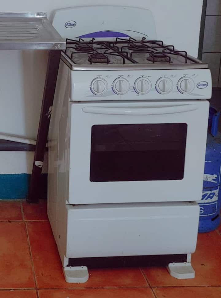 Casa Propia En Barrio Céntrico De Managua - Nicaragua