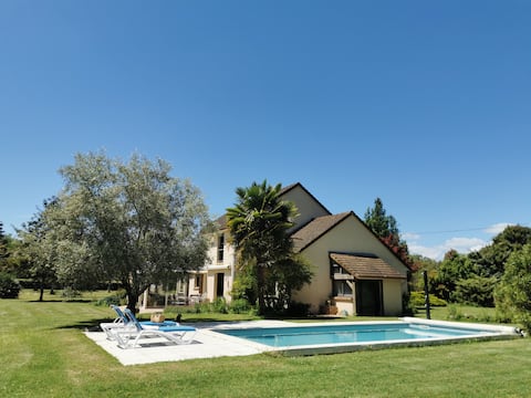 Le Marbot- Valley of the Dordogne. Sleeps 4-8.Pool