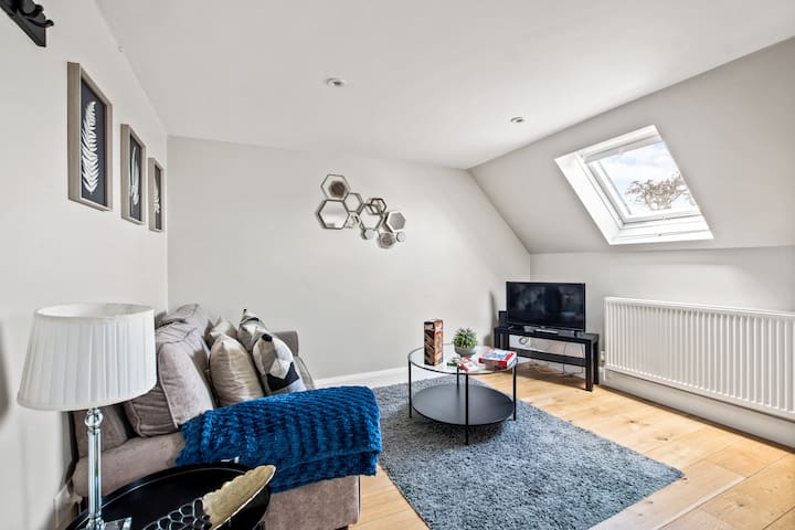 Central Flat Near Station & Forest Trails - Beaulieu