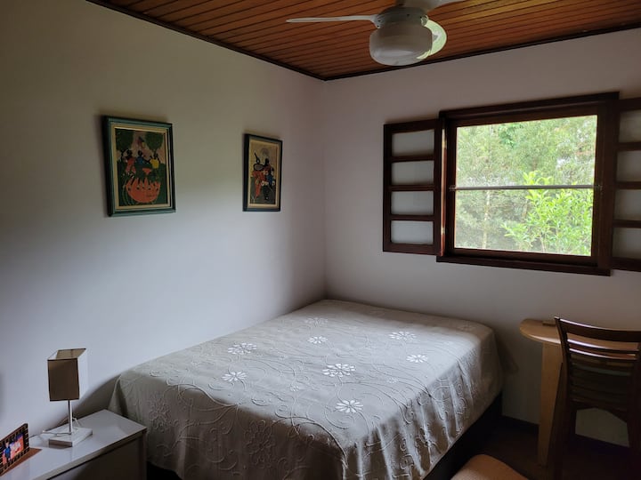 საძინებელი 1