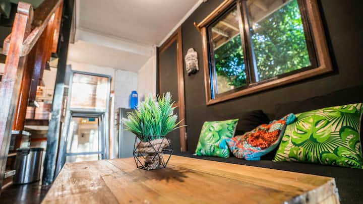 Bayview Apartment With Balcony - 엘니도