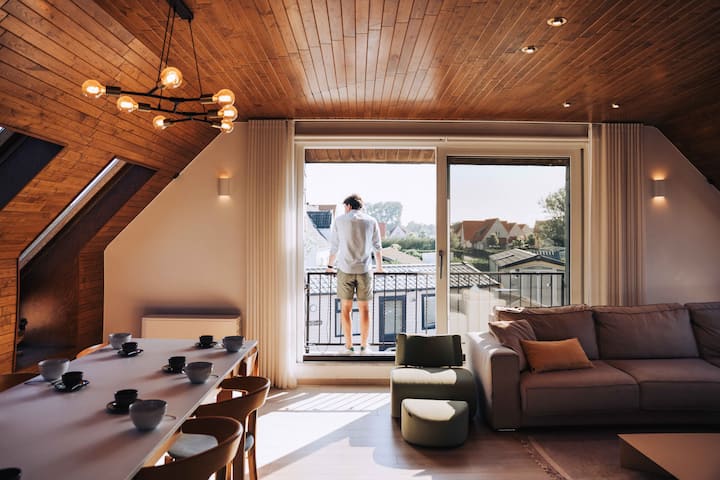 200m² Duplex, 3 Bedrooms, Beach 300m, Free Parking