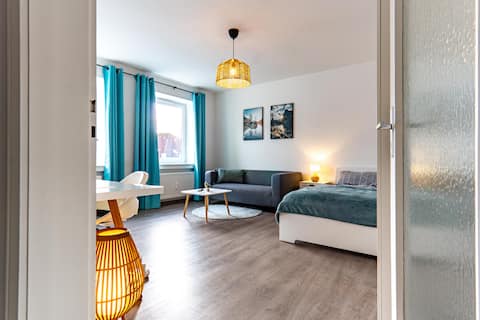Erfolgreiche Airbnb-Immobilie: Apartment HBF-main station + central + train + supermarket 1 in Mitte