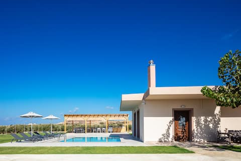 Villa Red Sunset by Estia