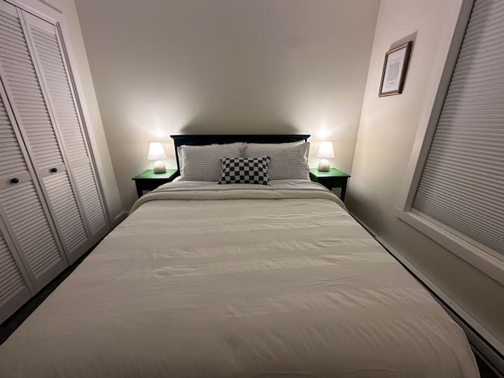 საძინებელი 1