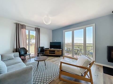 3160- House with pool