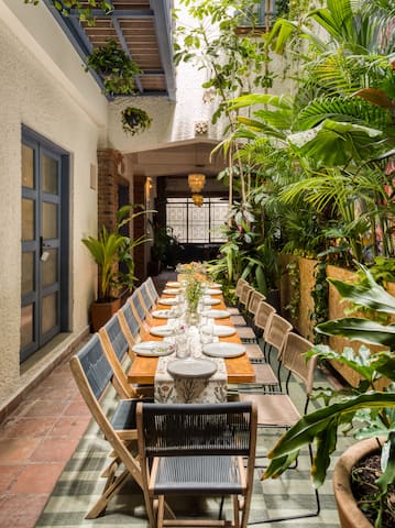 Full house, Groups, Events allowed, Condesa.