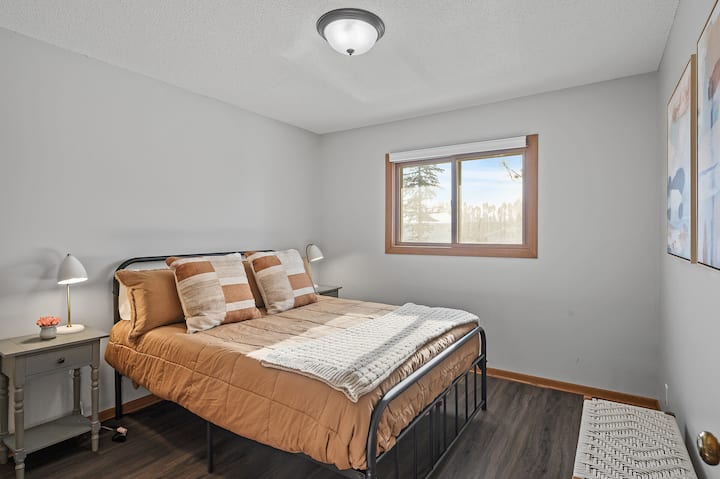 2 - ра спалня с двойно легло 