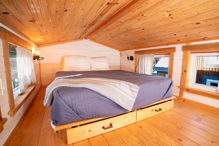 WeeCasa managed Airbnb listing 1
