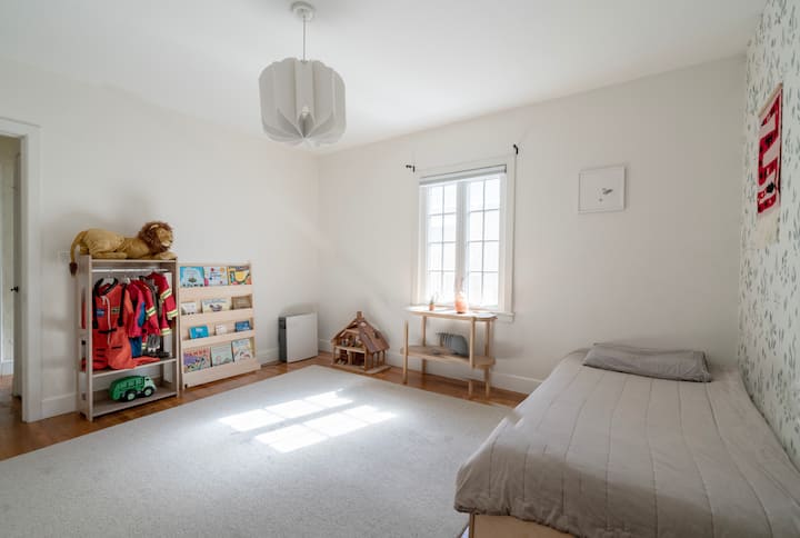 舒适的双人床垫 