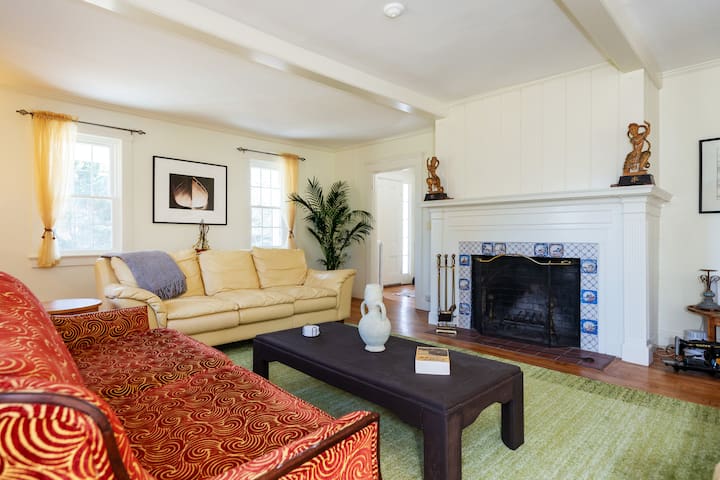 Coastal Farm at Ninigret Pond Sleeps 4 – 12 People gallery image 2