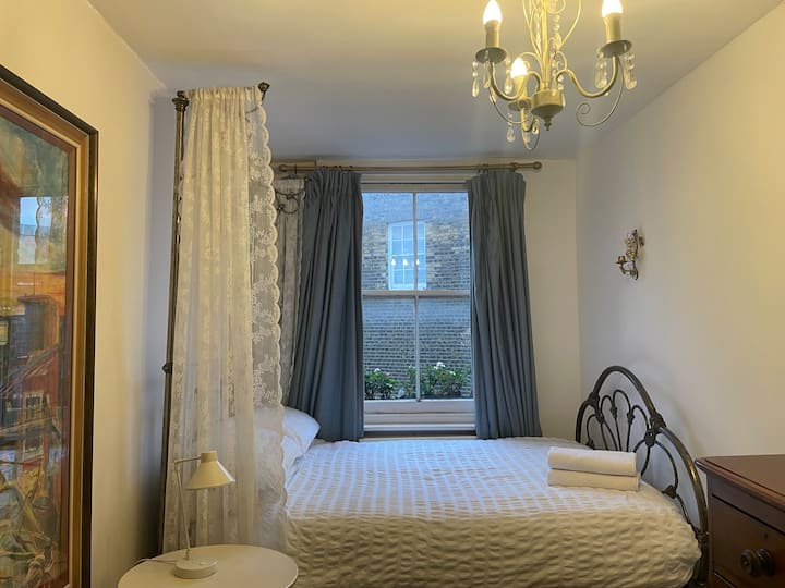 საძინებელი 1