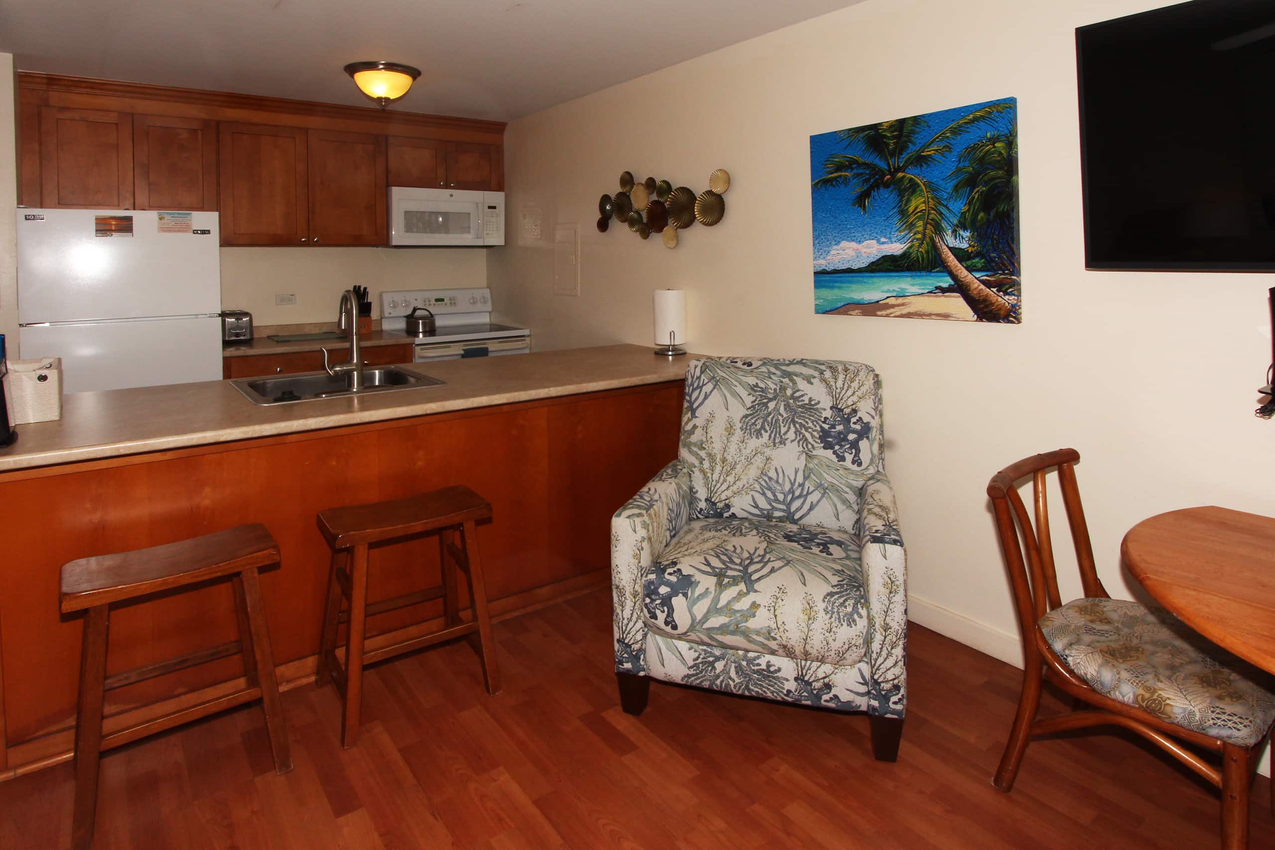 Condo in Kihei · ★4.77 · 1 bedroom · 3 beds · 1 private bath - Image 3