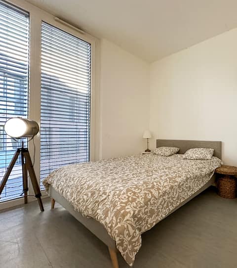 Studio in the heights of Lausanne 08