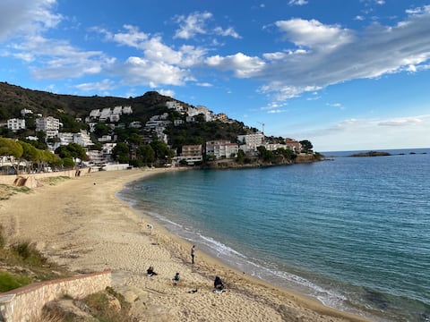 New 200 m2 Villa Pino Canyelles Rosas parking