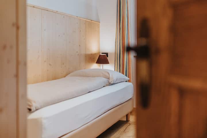 Dvojlôžková alebo dvojposteľová izba