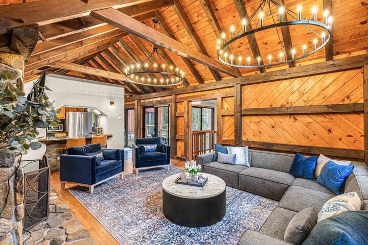 Luxury Home 10 min to Airport & Sierra Nevada gallery image 4