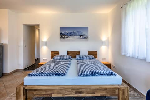 Vacation rentals LARA Apartment 2