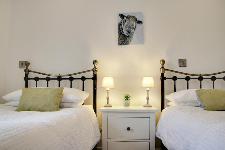 Twin room with 'Wilf' the sheep.