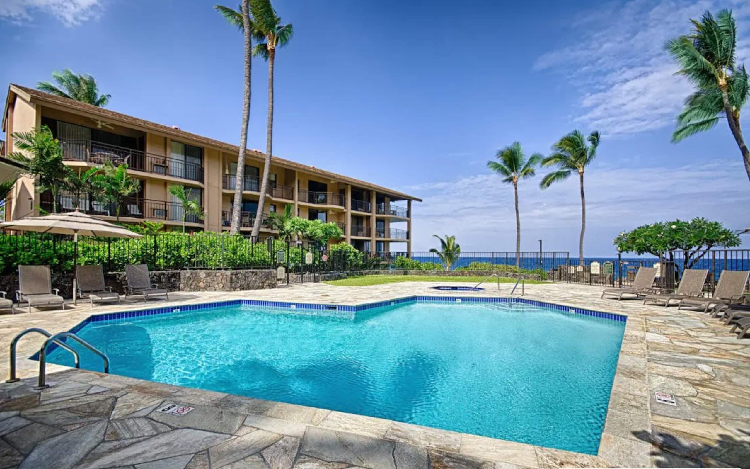 Luxury Oceanside Stay! - Image 35