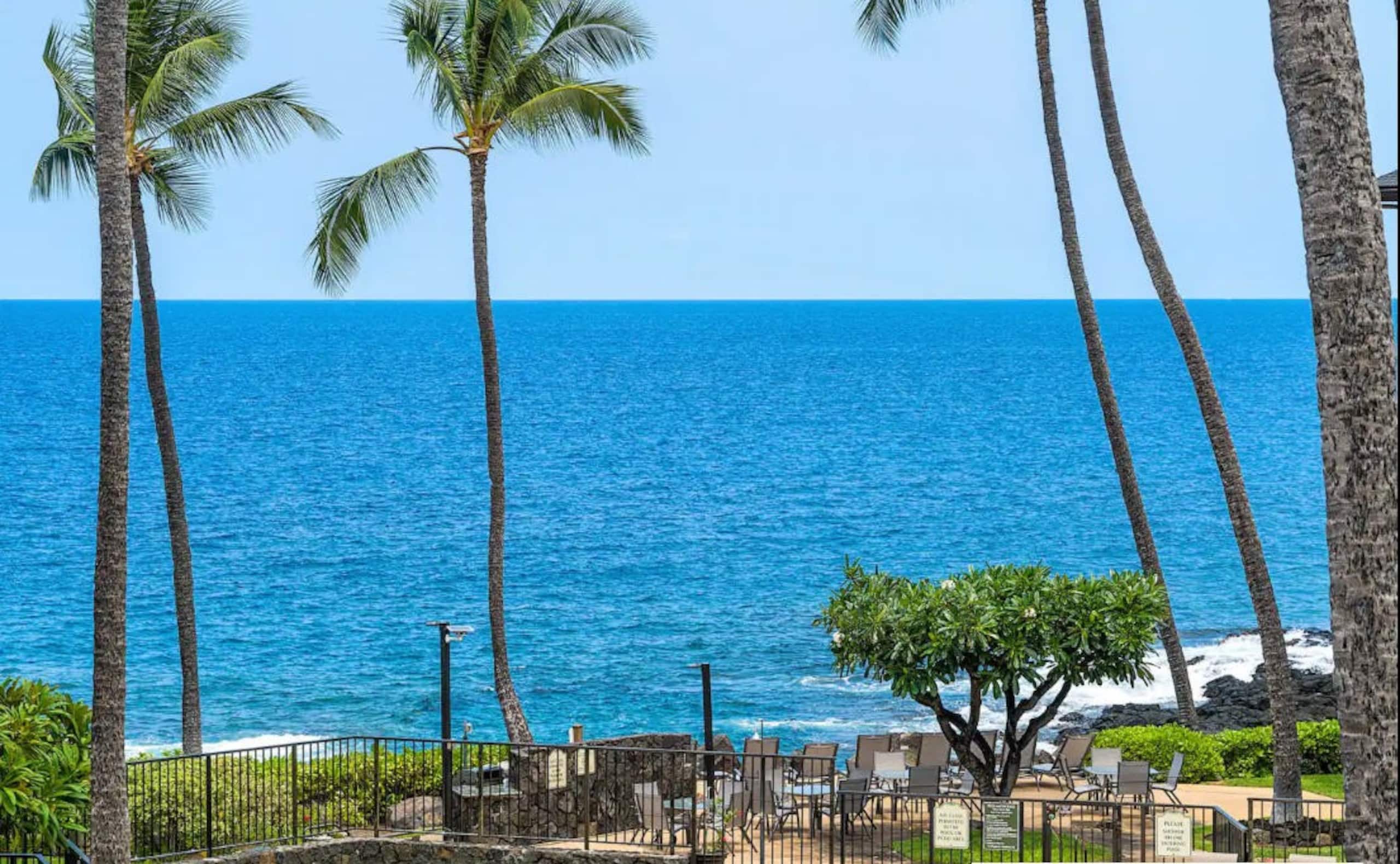 Luxury Oceanside Stay! - Image 29