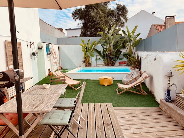 Dazzle Villa, Patio Vilareto gallery image 2