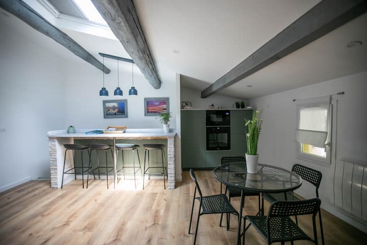 Bel Appartement Au Cœur Du Village,   4 Pers 78m² - Mèze