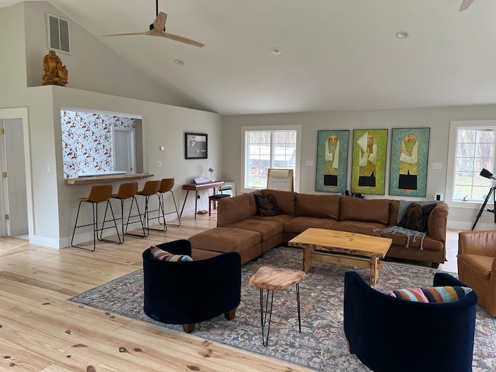 Kuma Hill House - Ellenville, NY