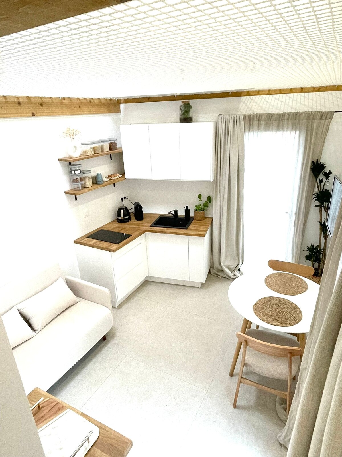 Top performing Airbnb: The Nest in Fréjus