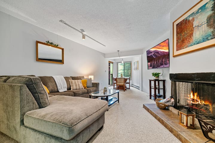 Vail Home Hot Tub On Bus Line 5 Minutes To Slopes