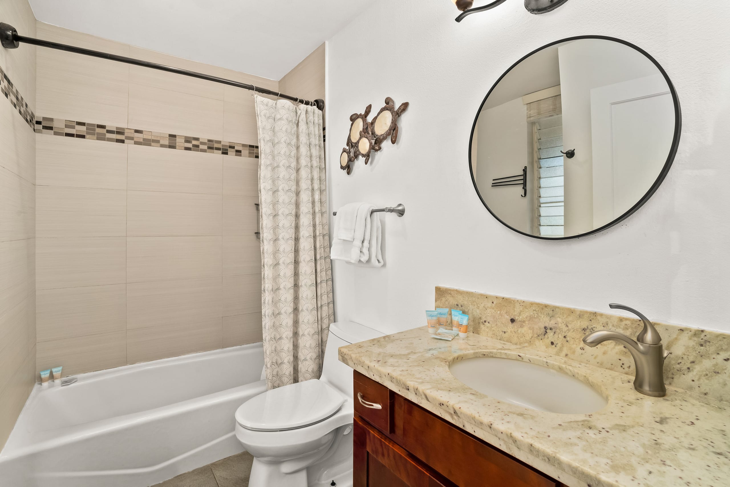 Home in Kapaa · ★4.64 · 3 bedrooms · 4 beds · 2.5 baths - Image 13